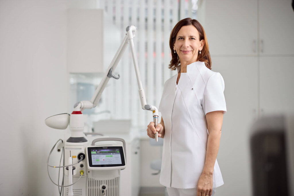 urska-bizjak-ogrinc-lasersko-zdravljenje (1)